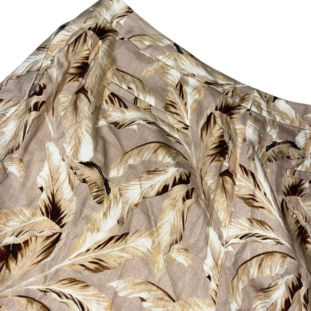l’agence linen blend  safari shorts tan leaves palms 14 - Picture 5 of 7